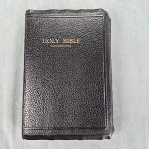 Vintage KJV Version Holy Bible Concordance Red Letter Edition World Publishing